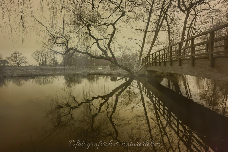 De Wittsee Brücke mit Spiegelung
